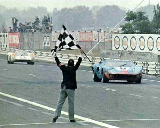 Le Mans 1969 - Jacky Ickx devance Hans Herrmann