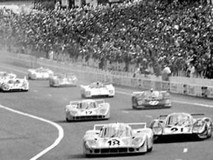 Voitures aux 24 heures du Mans