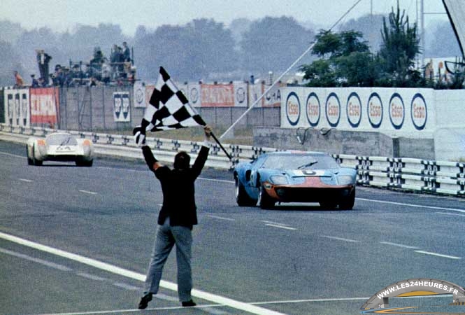 24h lemans 1969 ickx herrmann arrivee