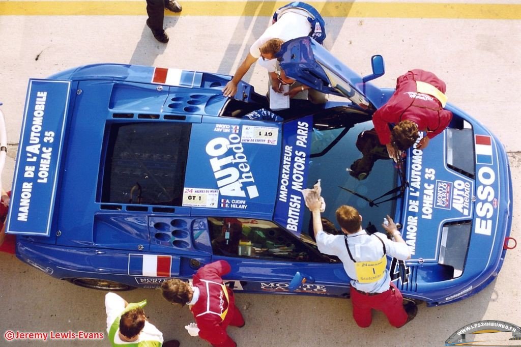 Buggati EB110S 24 hours of Le Mans 1994