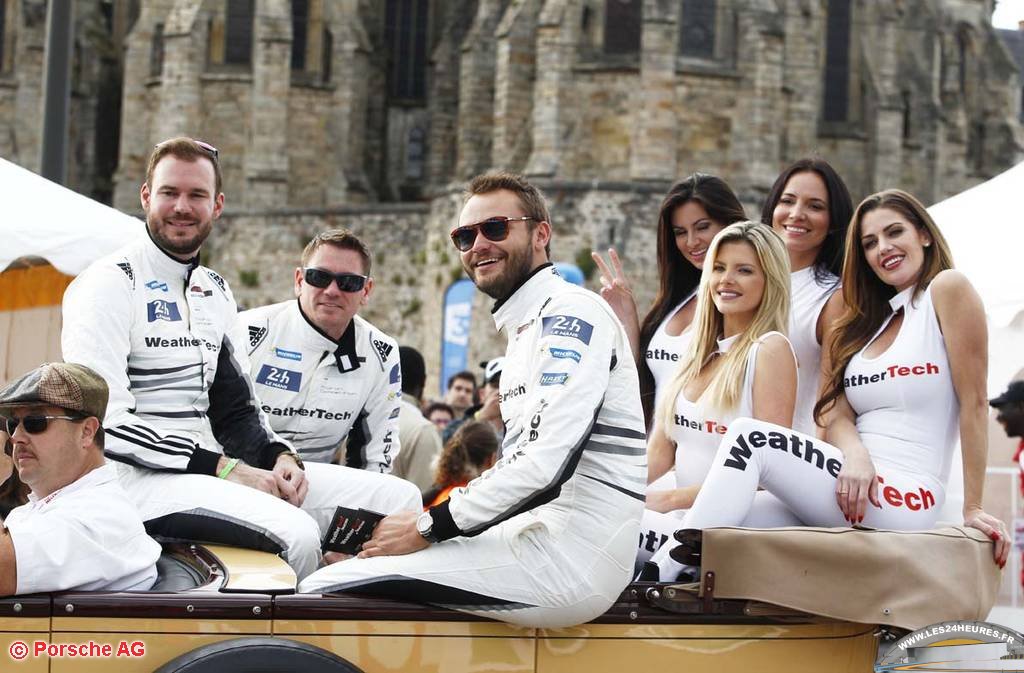 Cooper MacNeil à la parade des pilotes des 24h du Mans 2016